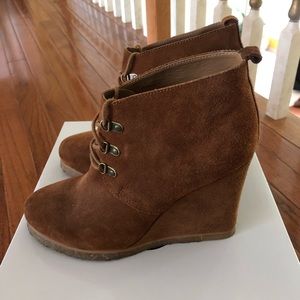 Steve Madden TANNGOO Suede Lace Up Wedges